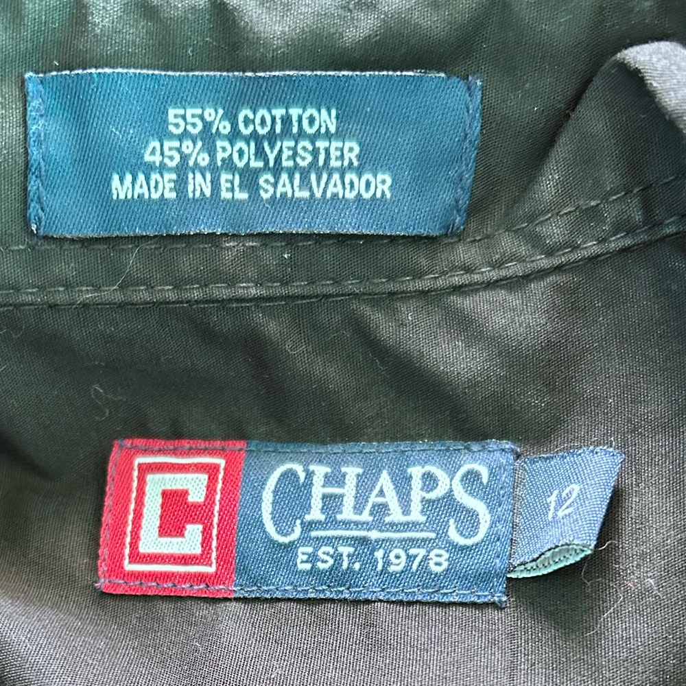 Chaps
Long sleeve, button down
Size: 12